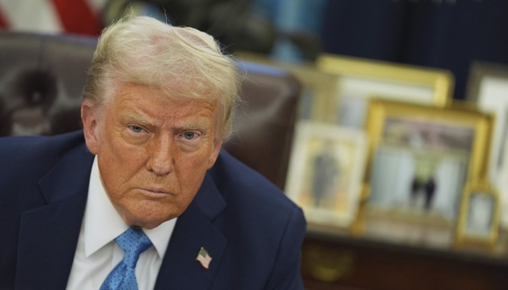 Президентът обвини предшественика си Байдън в "патетично слаб отговор" на заплахите в Червено море Президентът обвини предшественика си Байдън в "патетично слаб отговор" на заплахите в Червено море