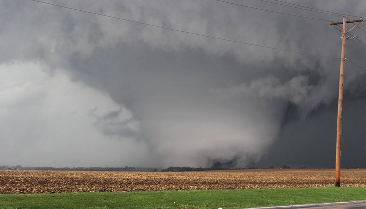 Очакват се мощни торнада и градушка с големина на бейзболна топка Очакват се мощни торнада и градушка с големина на бейзболна топка