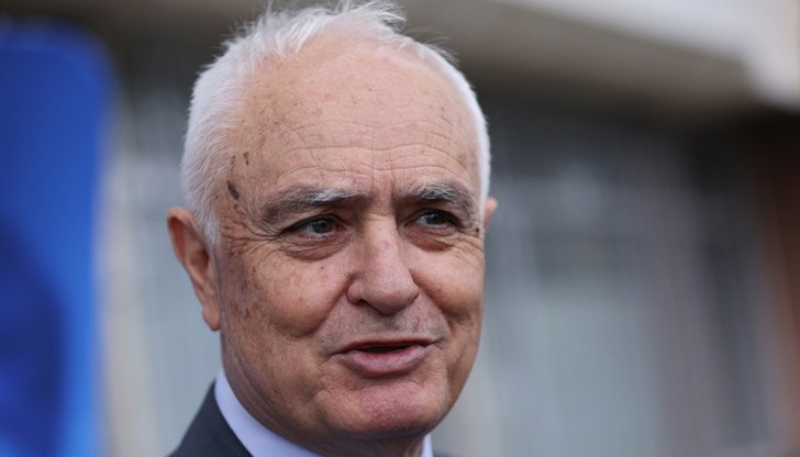 Отбраната на страната е осигурена, допълни министър Запрянов Отбраната на страната е осигурена, допълни министър Запрянов