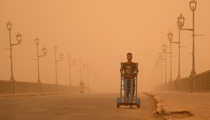 Пролетните пясъчни бури настъпват в югоизточните турски региони Пролетните пясъчни бури настъпват в югоизточните турски региони