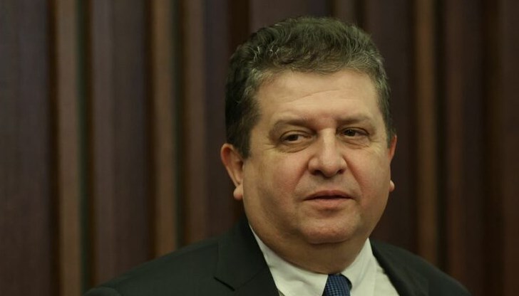 Парламентът избра досегашния шеф на Българската фондова борса за председател на КФН с мандат от шест години Парламентът избра досегашния шеф на Българската фондова борса за председател на КФН с мандат от шест години