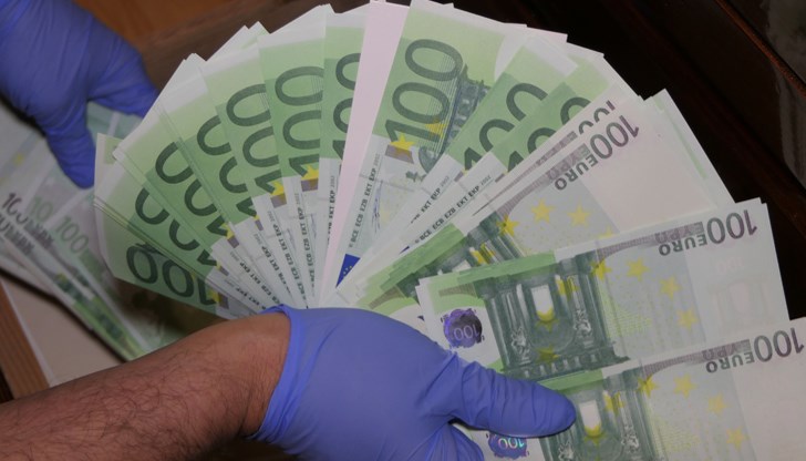 Мъжът прибирал пари и златни накити чрез схемата "съдействие на полицията" Мъжът прибирал пари и златни накити чрез схемата "съдействие на полицията"