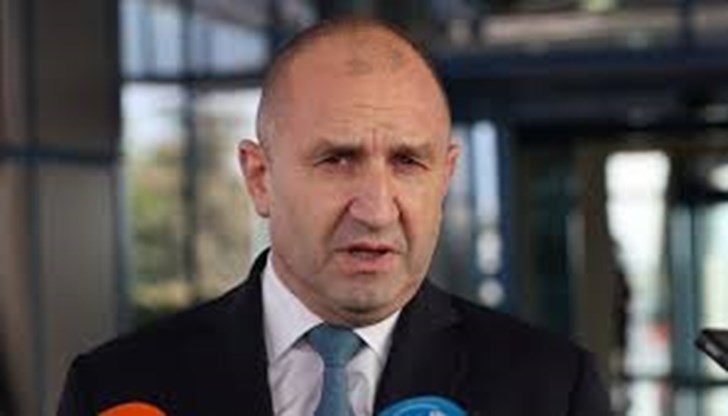 Румен Радев: Нека общата ни молитва за България донесе мир Румен Радев: Нека общата ни молитва за България донесе мир