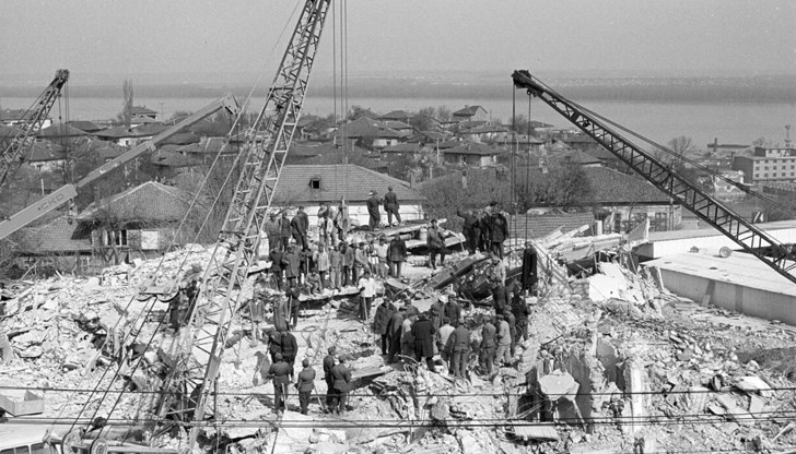 Вранча 1977: Помним земетресението, което промени Свищов завинаги Вранча 1977: Помним земетресението, което промени Свищов завинаги