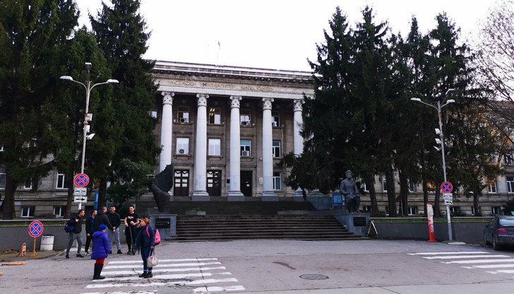 Русенският университет става домакин на „Инкубатор за млади таланти" Русенският университет става домакин на „Инкубатор за млади таланти"