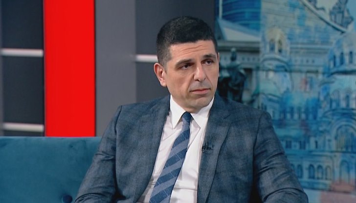 Позицията на президента е най-безгръбначната възможна, заяви депутатът от ПП-ДБ Позицията на президента е най-безгръбначната възможна, заяви депутатът от ПП-ДБ