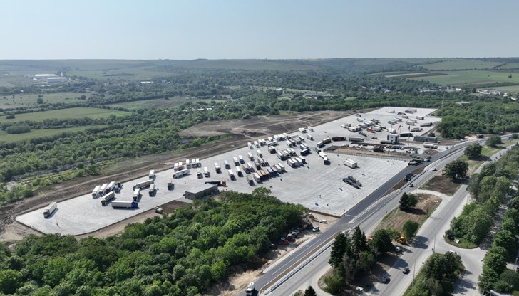 Общината обявява нов търг за малкия паркинг след отказа на концесионера Общината обявява нов търг за малкия паркинг след отказа на концесионера