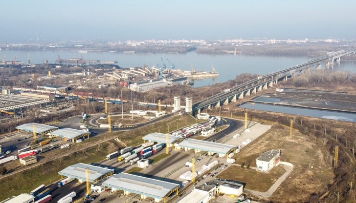 Иван Иванов повдига въпроси за поддръжката на държавните символи Иван Иванов повдига въпроси за поддръжката на държавните символи