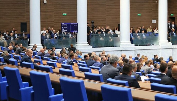 Парламентът ще избира и управител на Здравната каса, както и нов конституционен съдия Парламентът ще избира и управител на Здравната каса, както и нов конституционен съдия