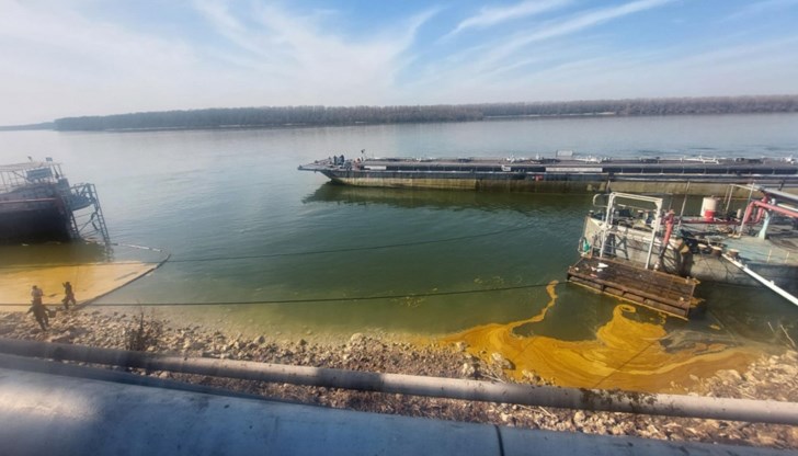 Разливът на растителна мазнина достигна до Мартен Разливът на растителна мазнина достигна до Мартен