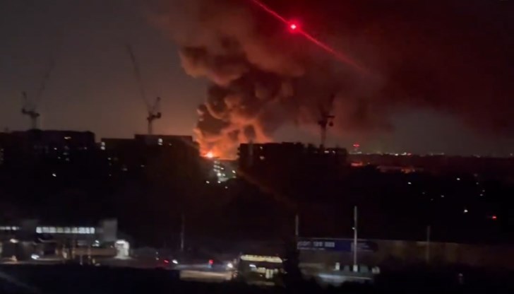 Полетите са спрени минимум до края на деня, засегнати са и маршрути от България Полетите са спрени минимум до края на деня, засегнати са и маршрути от България