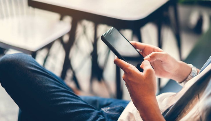 МОН готви законови промени за ограничаване на телефоните в училище МОН готви законови промени за ограничаване на телефоните в училище