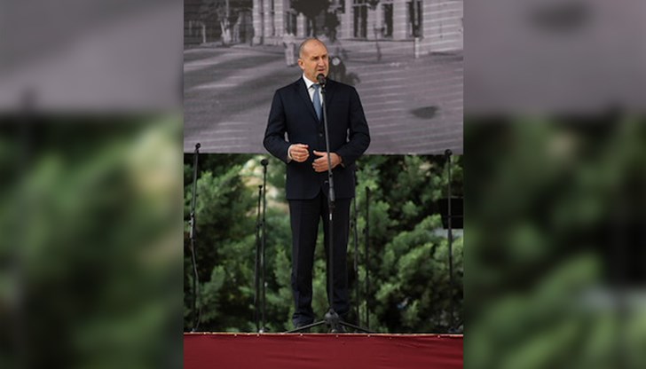 Държавният глава участва в отбелязването на 100-годишнината от обявяването на Елхово за град Държавният глава участва в отбелязването на 100-годишнината от обявяването на Елхово за град