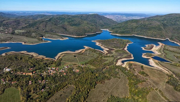 Водоемът продължава да губи обем въпреки очакванията за възстановяване Водоемът продължава да губи обем въпреки очакванията за възстановяване