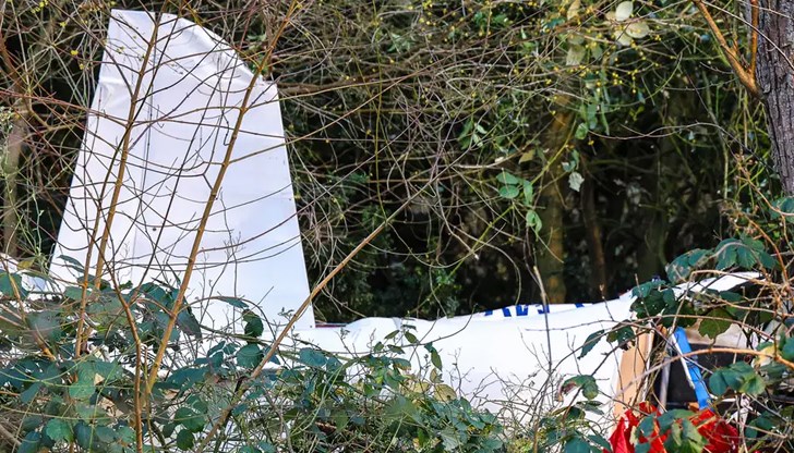 Пилотът е загинал, а причините за катастрофата остават неизяснени Пилотът е загинал, а причините за катастрофата остават неизяснени