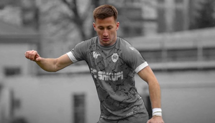 Футболистът от "Шкупи" е проявил героизъм, извеждайки присъстващи от пожара Футболистът от "Шкупи" е проявил героизъм, извеждайки присъстващи от пожара