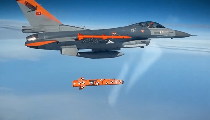 Ракета SOM-J: Турското оръжие, което удря със смайваща точност Ракета SOM-J: Турското оръжие, което удря със смайваща точност