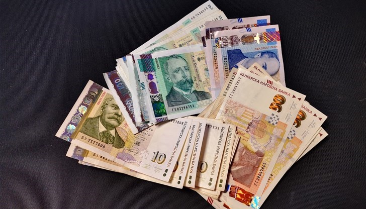 Минималното възнаграждение достига 2131 лева Минималното възнаграждение достига 2131 лева