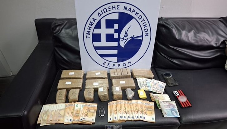 Двамата са част от международна мрежа за трафик на наркотици Двамата са част от международна мрежа за трафик на наркотици