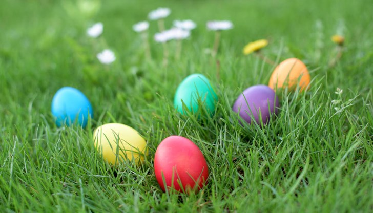 Името идва от обичая "разтурване на яйца" Името идва от обичая "разтурване на яйца"