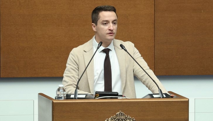 Защо ГЕРБ - СДС отказват 2 месеца да разгледат декларацията, осъждаща руската агресия в Украйна? Защо ГЕРБ - СДС отказват 2 месеца да разгледат декларацията, осъждаща руската агресия в Украйна?