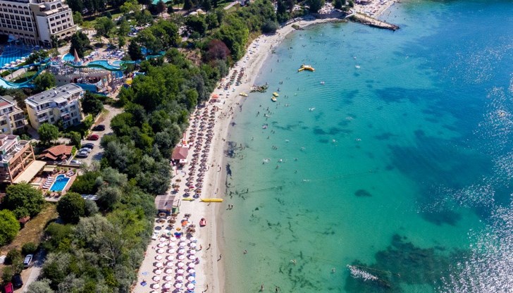 Плажната ивица остава без стопанин Плажната ивица остава без стопанин