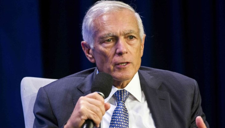 Генерал Уесли Кларк смята, че руската армия се готви за решителна офанзива на юг Генерал Уесли Кларк смята, че руската армия се готви за решителна офанзива на юг