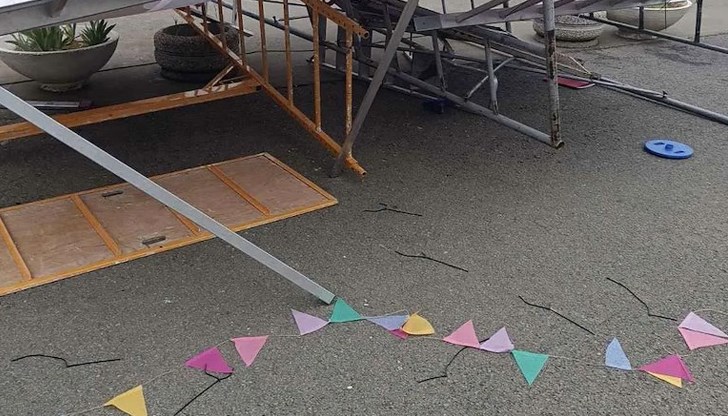 Срутена конструкция рани дете на благотворителен панаир в Стара Загора Срутена конструкция рани дете на благотворителен панаир в Стара Загора