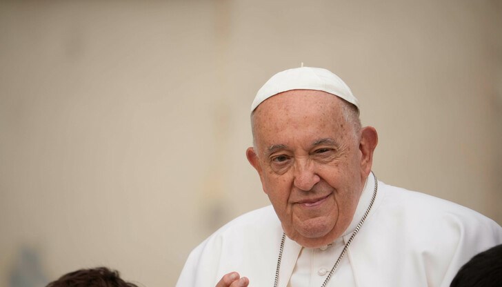 Папа Франциск ще остави следа в сърцата на милиони с посланията си за мир, солидарност и доброта Папа Франциск ще остави следа в сърцата на милиони с посланията си за мир, солидарност и доброта