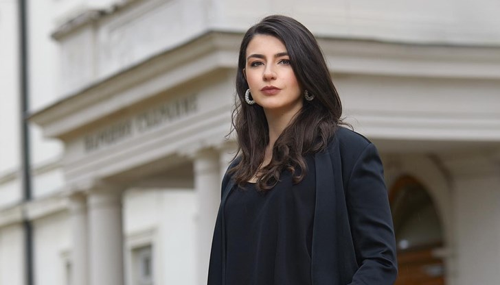 Депутатката от ПП - ДБ коментира защо не е подкрепила вота на недоверие към правителството Депутатката от ПП - ДБ коментира защо не е подкрепила вота на недоверие към правителството