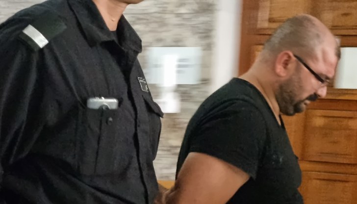 Юридически спънки и мълчанието на турските власти бавят процеса срещу водача, карал със 130 км/ч Юридически спънки и мълчанието на турските власти бавят процеса срещу водача, карал със 130 км/ч