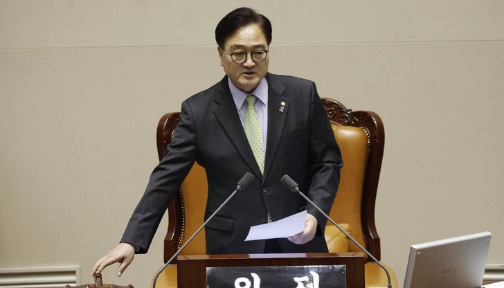 Председателят на парламента в страната настоява за промени в конституцията Председателят на парламента в страната настоява за промени в конституцията