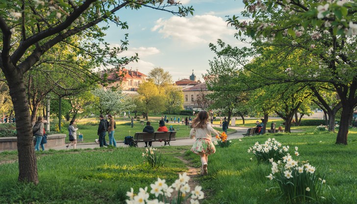 Температурите ще достигнат 18 градуса през празничния ден Температурите ще достигнат 18 градуса през празничния ден