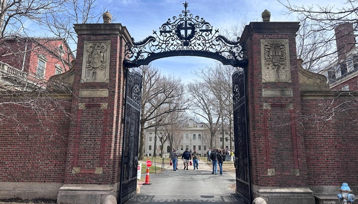 Конфликтът може да доведе до фундаментални промени в отношенията между държавата и висшите учебни заведения Конфликтът може да доведе до фундаментални промени в отношенията между държавата и висшите учебни заведения