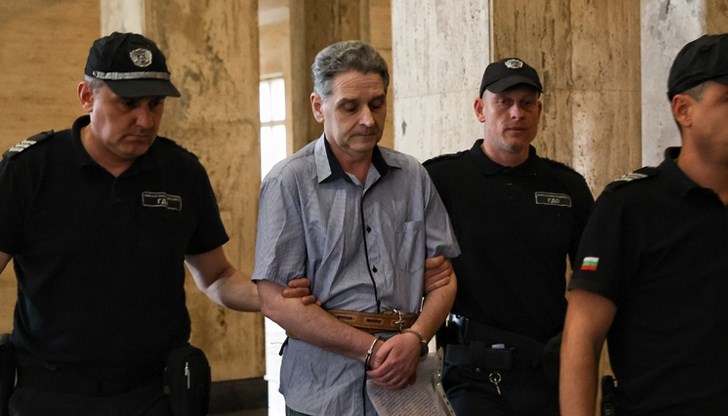 Експертиза разкри, че убиецът на психолога е бил на метър разстояние от него Експертиза разкри, че убиецът на психолога е бил на метър разстояние от него