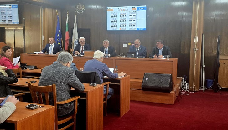 На дневен ред бяха 33 точки, включително приемане на програма за закрила на детето за 2025 година На дневен ред бяха 33 точки, включително приемане на програма за закрила на детето за 2025 година