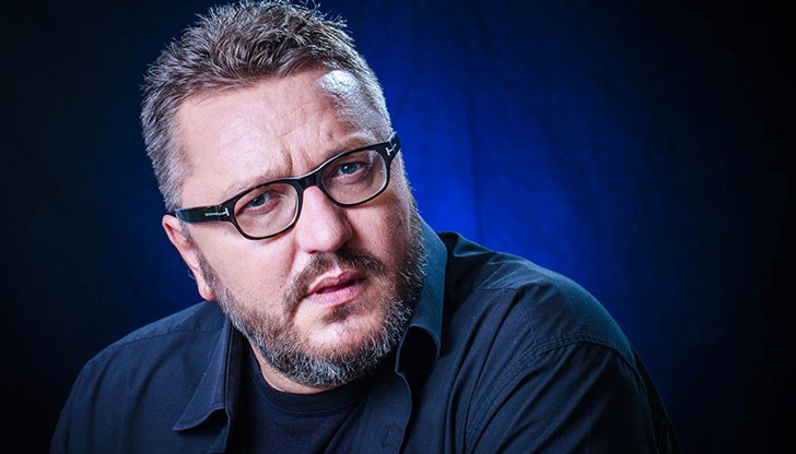 ДПС на Доган, които са във властта - се оплакват от действията на властта, която е Делян Пеевски, който е в опозиция, коментира Мартин Карбовски ДПС на Доган, които са във властта - се оплакват от действията на властта, която е Делян Пеевски, който е в опозиция, коментира Мартин Карбовски