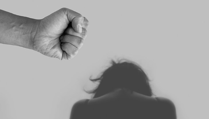 Жертвата е с трайни увреждания след нападението с хладно оръжие Жертвата е с трайни увреждания след нападението с хладно оръжие