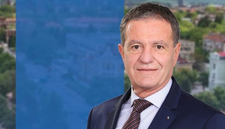 Александров беше човек, дълбоко ангажиран с каузите на Шумен Александров беше човек, дълбоко ангажиран с каузите на Шумен