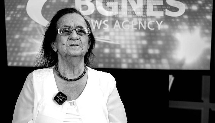 Отиде си легендарната Ди Ди Кей, свързала България с Япония и Индия Отиде си легендарната Ди Ди Кей, свързала България с Япония и Индия