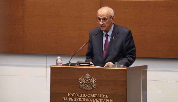 Все повече млади жени избирали професията "акушерка" в страната ни Все повече млади жени избирали професията "акушерка" в страната ни