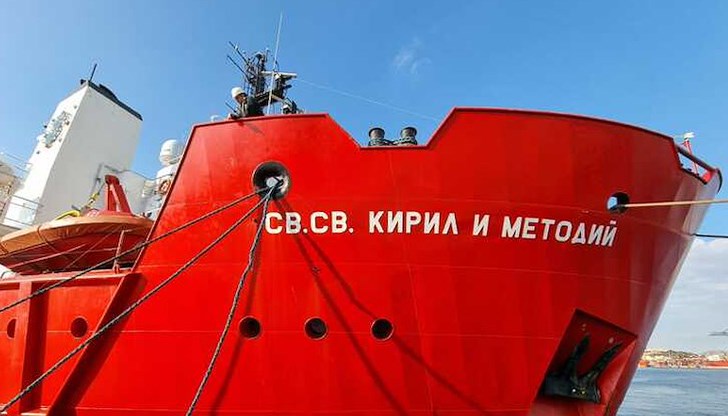 Вицепрезидентът Илияна Йотова ще посрещне екипажа на „Св. св. Кирил и Методий" на Морска гара във Варна Вицепрезидентът Илияна Йотова ще посрещне екипажа на „Св. св. Кирил и Методий" на Морска гара във Варна