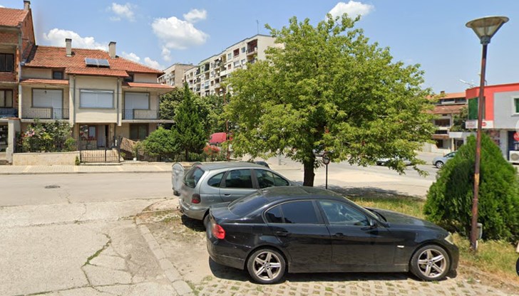 Сблъсъкът е станал с лек автомобил при завой на кръстовище Сблъсъкът е станал с лек автомобил при завой на кръстовище