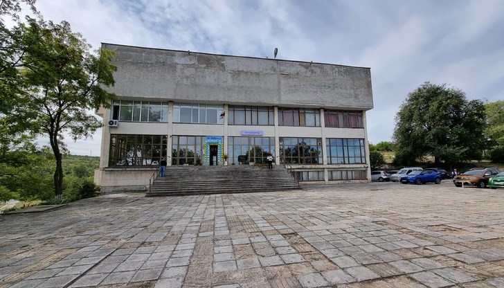 Изявеният преподавател ще сподели своя опит и възгледи за връзката между технологиите и човешкия ум Изявеният преподавател ще сподели своя опит и възгледи за връзката между технологиите и човешкия ум