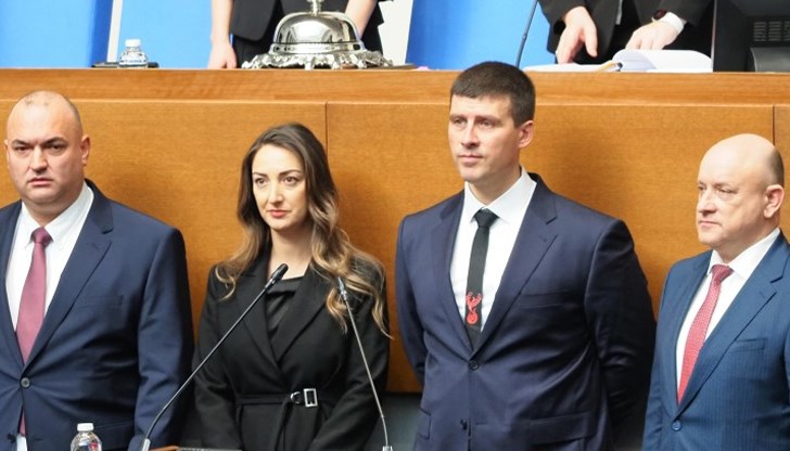 Депутатите предлагат тримесечен мандат и анализ на правната рамка за по-ефективна защита на непълнолетните Депутатите предлагат тримесечен мандат и анализ на правната рамка за по-ефективна защита на непълнолетните