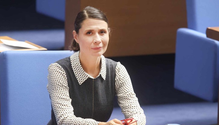 Народният представител твърди, че комисията изисква сертификати от частна русенска фирма, които нямат задължителен характер Народният представител твърди, че комисията изисква сертификати от частна русенска фирма, които нямат задължителен характер