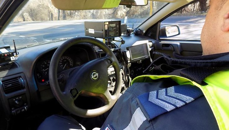 За ден полицията е установила 32 пияни и 7 дрогирани водачи За ден полицията е установила 32 пияни и 7 дрогирани водачи