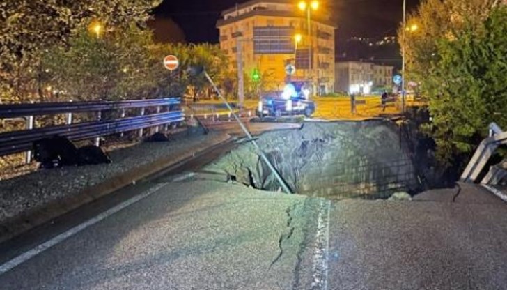 Двете жертви са паднали с кола в голяма дупка Двете жертви са паднали с кола в голяма дупка