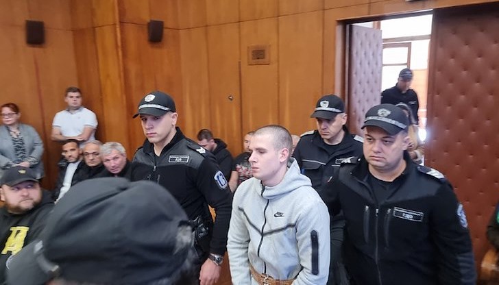 Окръжният съд в Пазарджик постанови най-тежкото наказание за убийството на 21-годишния Ангел, извършено по особено мъчителен начин Окръжният съд в Пазарджик постанови най-тежкото наказание за убийството на 21-годишния Ангел, извършено по особено мъчителен начин