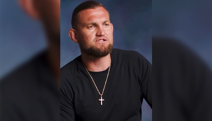 Иън Хайниш разказа как е бил задържан на летището в Богота Иън Хайниш разказа как е бил задържан на летището в Богота